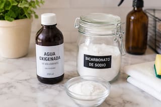 Cómo usar bicarbonato de sodio y agua oxigenada para potenciar la limpieza