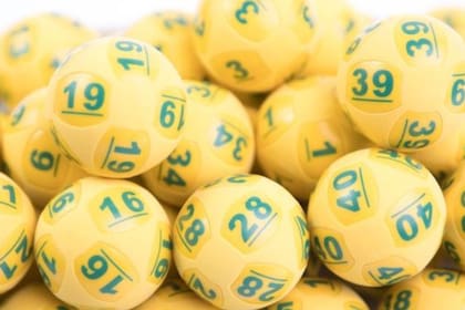 La fortuna sonrió a la joven australiana que ganó el OzLotto, preo ella decidió ir igual a su trabajo para "no defraudar" a sus compañeros