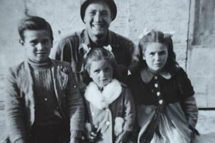 La foto antigua que guió al soldado en su búsqueda