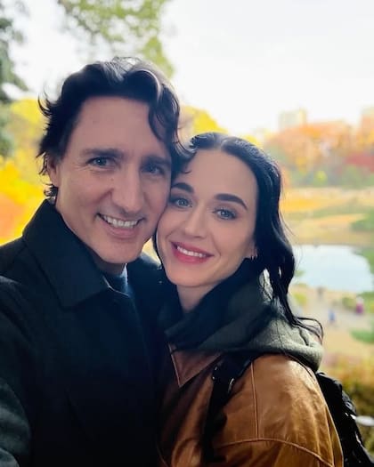 La foto con la que Katy Perry terminó de confirmar su romance con Trudeau en su cuenta de Instagram: juntos en Japón durante su Lifetimes Tour, en diciembre de 2025