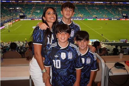 Anto Roccuzzo fue con la camiseta suplente ante Cabo Verde