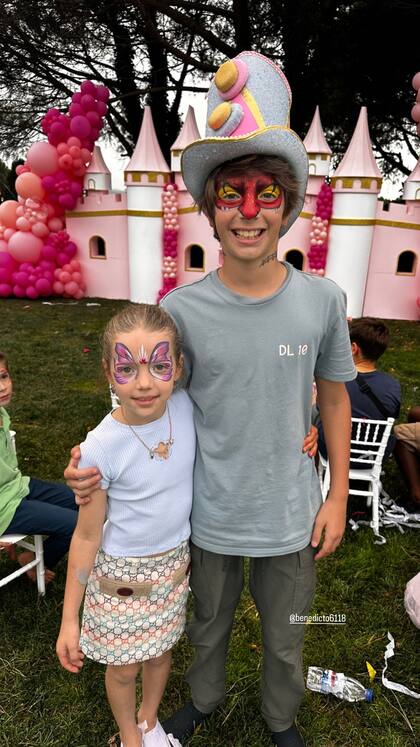 La foto de Isabella con su hermano Benedicto López