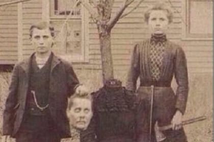 La foto de la familia Buckley se volvió el principal sustento visual para un famoso relato de Halloween