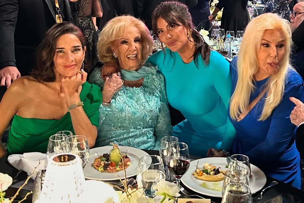 La foto de las divas que dio que hablar en la noche de los Martín Fierro