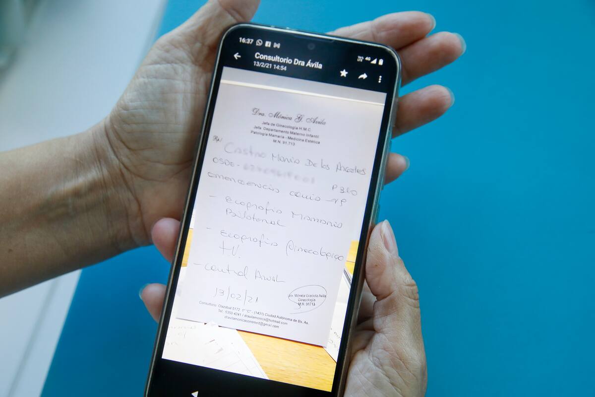 La foto de una receta que un médico envió a una paciente por WhatsApp solo será válida hasta el 28 de febrero y para los casos de enfermedades crónicas
