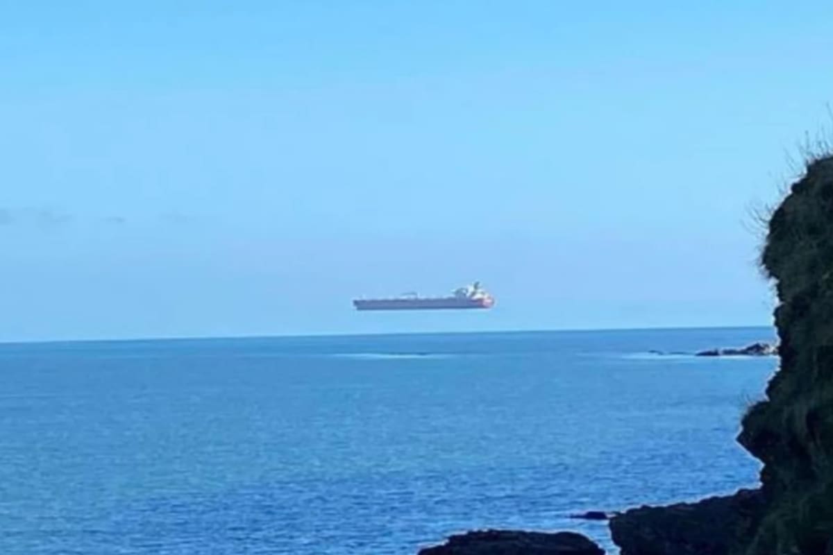 La foto del "barco volador" se viralizó en las redes sociales hasta que dieron con una explicación.