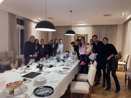 La foto del cumpleaños de Fabiola Yañez en Olivos, el 14 de julio de 2020