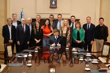 La foto del nuevo gabinete de Milei