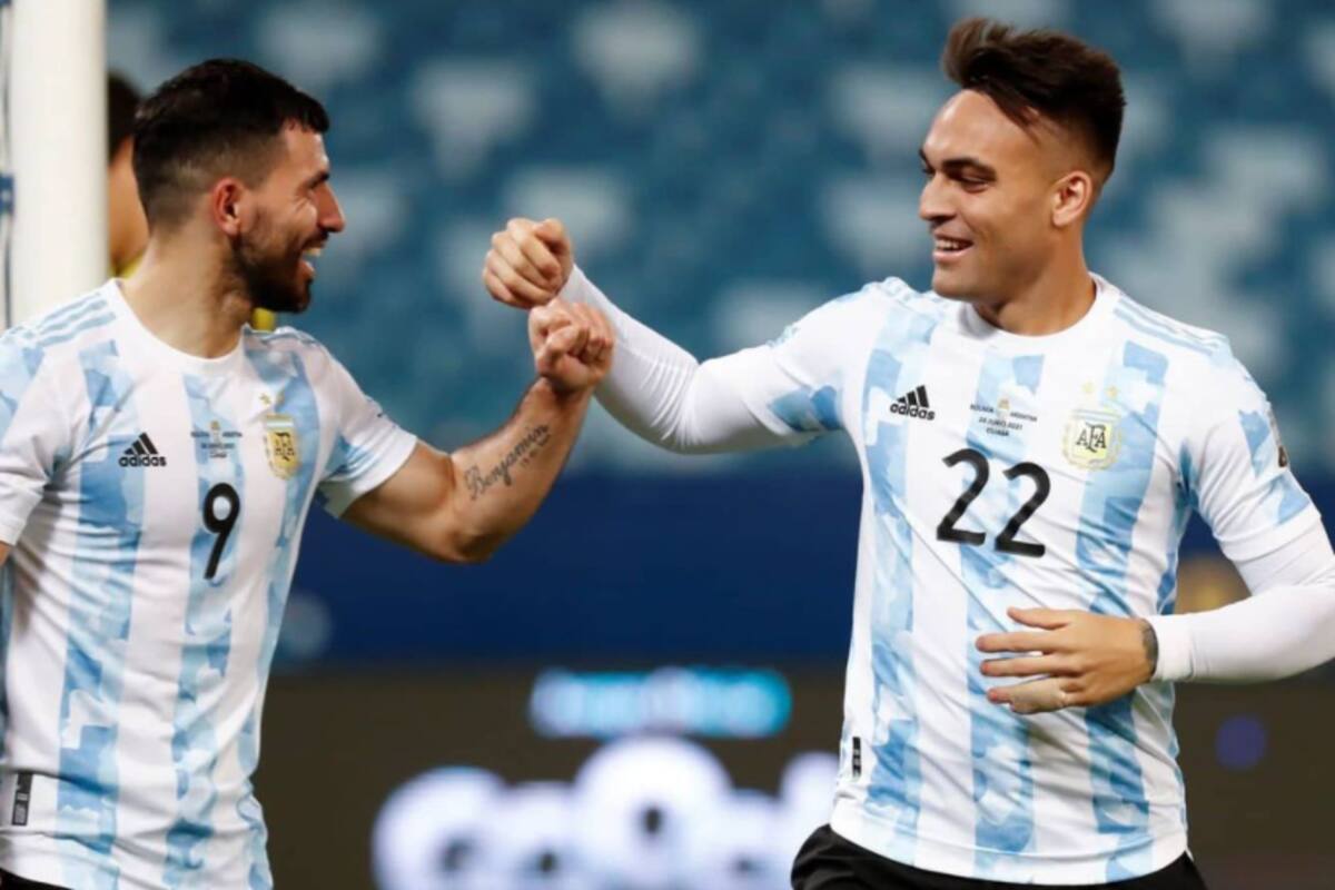La foto elegida por el club de Avellaneda para saludar al ídolo de Independiente y la selección argentina: Kun Agüero y Lautaro Martínez, ex racinguista.