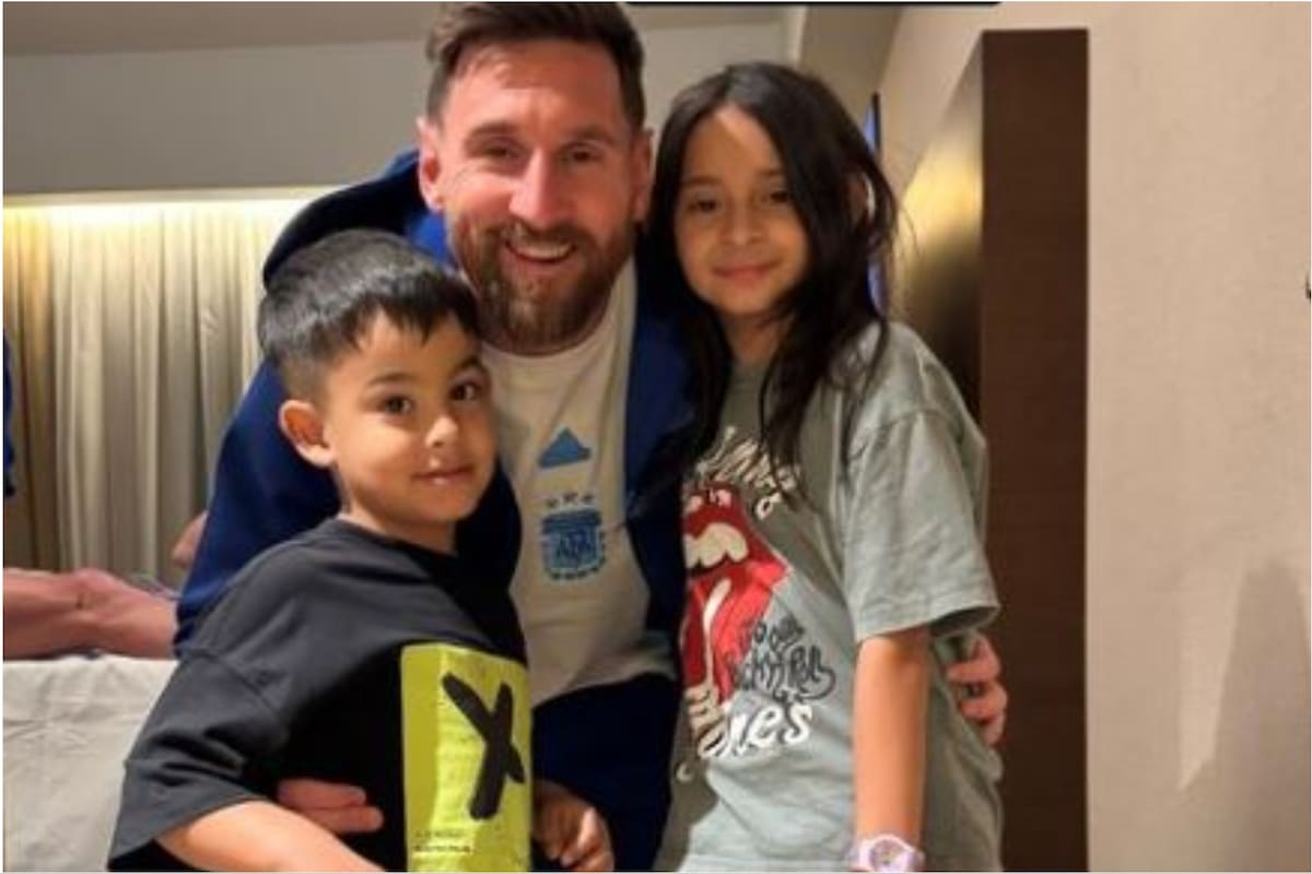 La foto entre Olivia y Ciro, hijos de Juan Iturbe y Lionel Messi