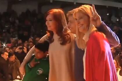 La foto grupal, sin Menéndez