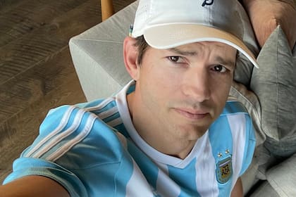 La foto que Ashton Kutcher compartió para expresar su apoyo a la selección argentina