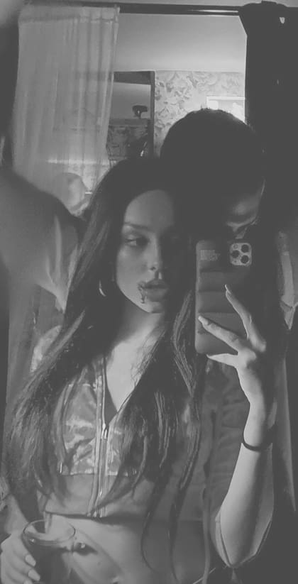 La foto que blanquearía la relación sentimental entre Ester Expósito y Nicolás Furtado