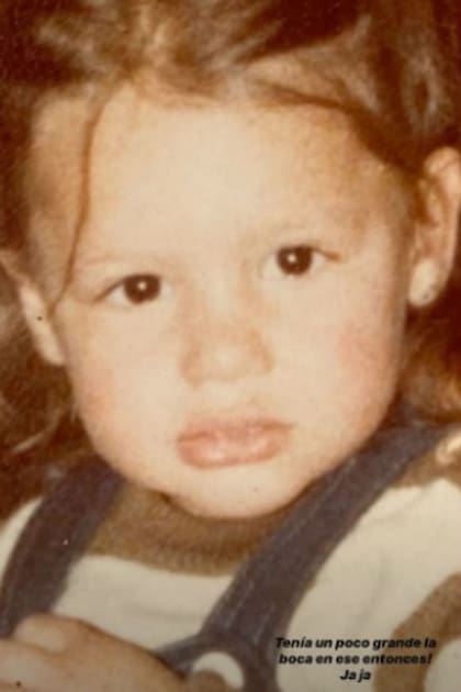 La foto que compartió Pampita de su niñez