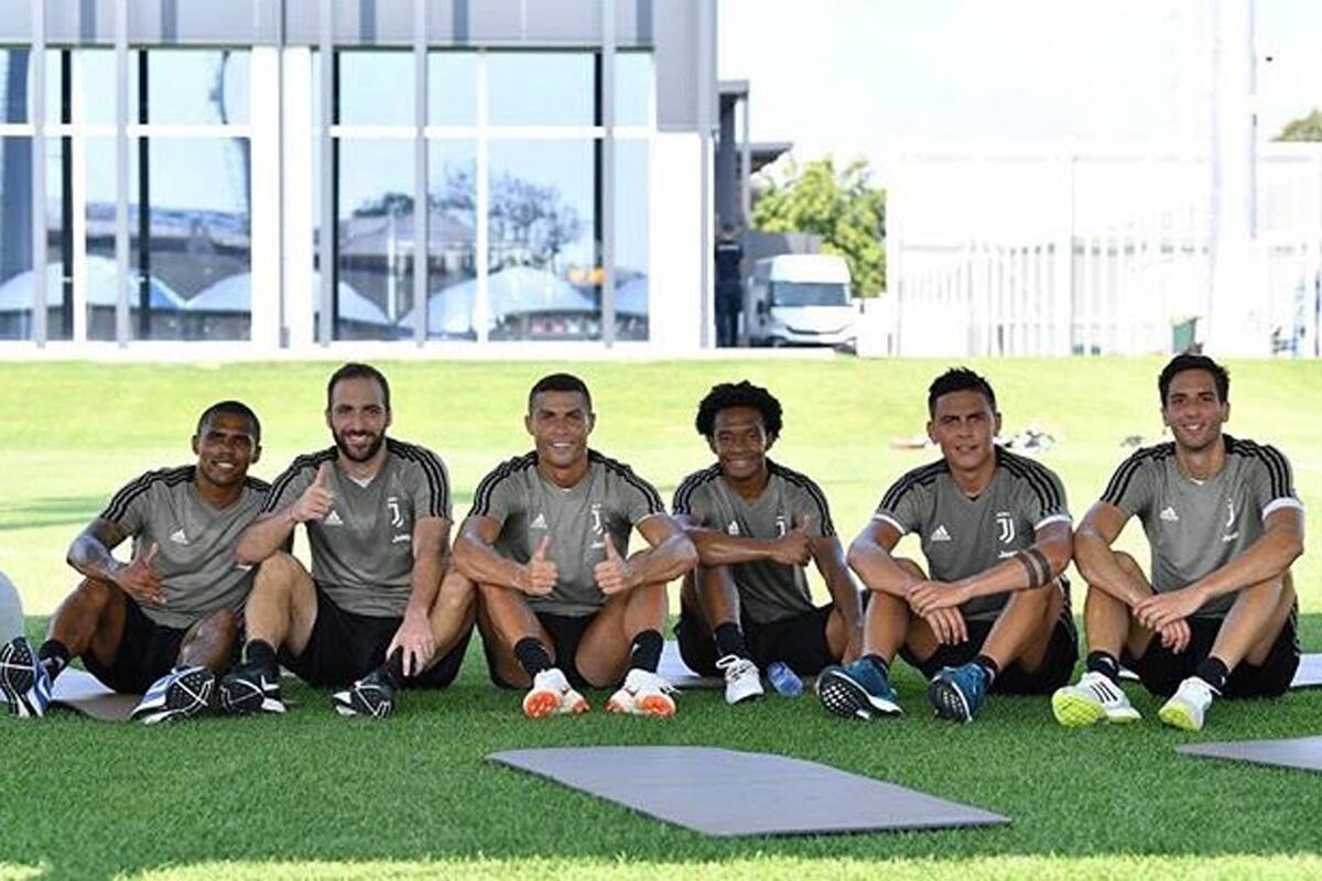 La foto que Cristiano publicó junto a Gonzalo Higuaín y Paulo Dybala, entre otros