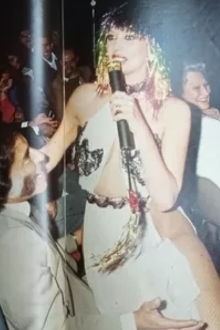 La foto que, hace 37 años, inspiró un rumor del que aún hoy se sigue hablando: Yuyito sentada en las rodillas de Menem, en La Rioja