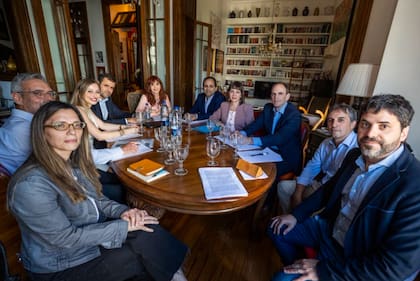 La foto que llevó a la Justicia a restringir las visitas a Cristina Kirchner