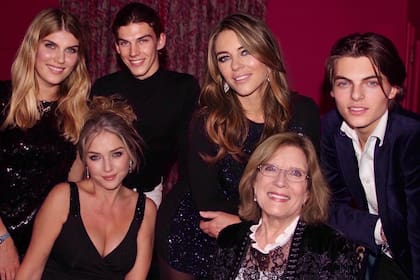 La foto que publicó Damian en sus redes sociales: “Agradecido por mi hermosa familia, hoy y todos los días”, escribió.