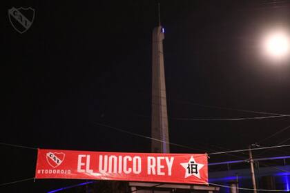 La foto que publicó Independiente minutos después de la eliminación de Racing; de fondo, la cancha de la Academia