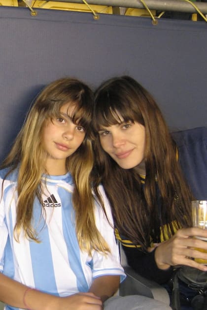 La foto retro que eligió sumar al álbum junto a Lucila Polak, su mamá