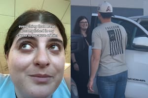 la fotógrafa de bodas Laleh Vahedian, de Phoenix pudo cumplir sus sueños gracias al apoyo de su esposo y de la comunidad de TikTok (Laleh Vahedian)