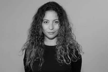La fotógrafa y artista visual colombiana Fernanda Pineda