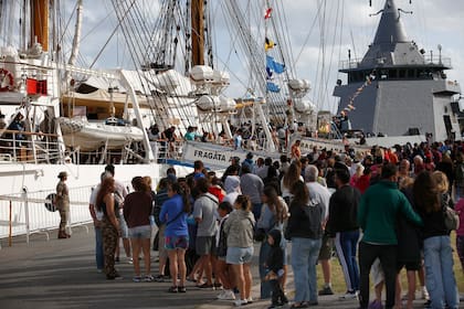 La Fragata Libertad, uno de los clásicos del verano en Mar del Plata