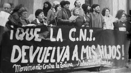 La frase "que la CNI devuelva a mis hijos" se volvió un ícono contra la dictadura en Chile