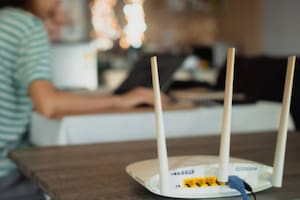 La frecuencia de Internet se ve disminuida cuando se enciende el horno microondas