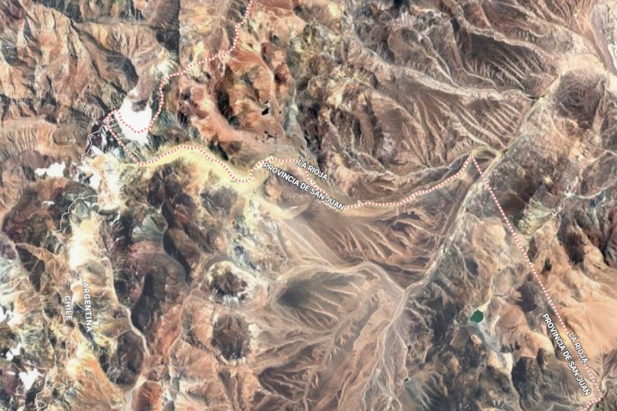 La frontera entre San Juan y La Rioja; el proyecto Vicuña está a poco más de 5 kilómetros del límite
