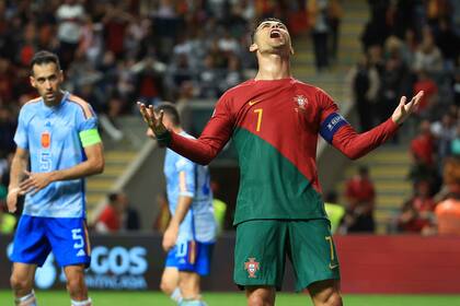La frustración de Cristiano Ronaldo: se perdió sobre la hora el gol que pudo darle la clasificación a Portugal, que cayó con España.