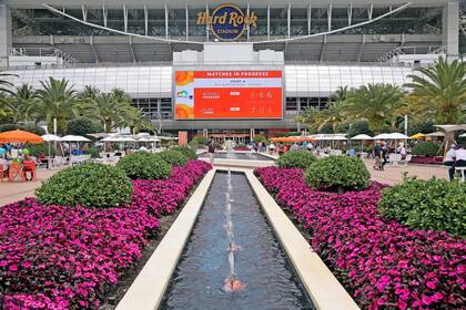 La fuente central en el Hard Rock Stadium en el Miami Open 2019 en Miami Gardens