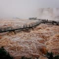 Vuelven a cerrar este miércoles circuitos de las Cataratas por la crecida del río Iguazú