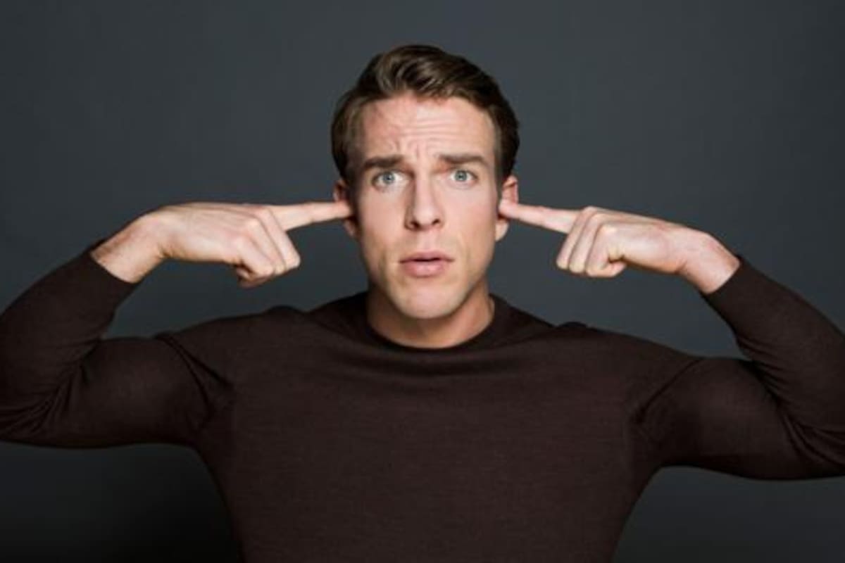 La función principal de la oreja es actuar como una trompeta, filtrando y canalizando las ondas sonoras hacia el oído medio