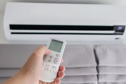 La función puede identificarse en el control remoto con la palabra ‘dry’ o con el símbolo de una gota de agua