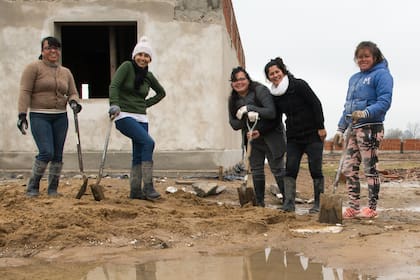 La Fundación Vivienda Digna promueve la autoconstrucción y el trabajo en equipo