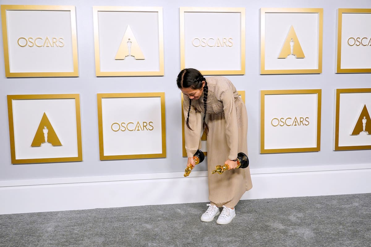 La ganadora del premio a la mejor dirección por "Nomadland" es vista en parte de su país natal como una traidora que critica al gobierno chino