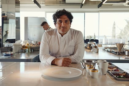 “La gastronomía es interpretar el territorio y transmitírselo al cliente; es el medio para dar visibilidad a lo que nos rodea" - Mauro Colagreco