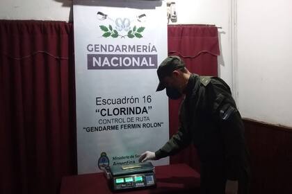 La Gendarmería detectó otros cargamentos de dinero y oro ocultos en camiones