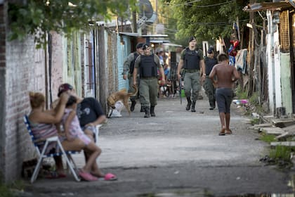 La Gendarmería patrulla los pasillos de Puerta de Hierro