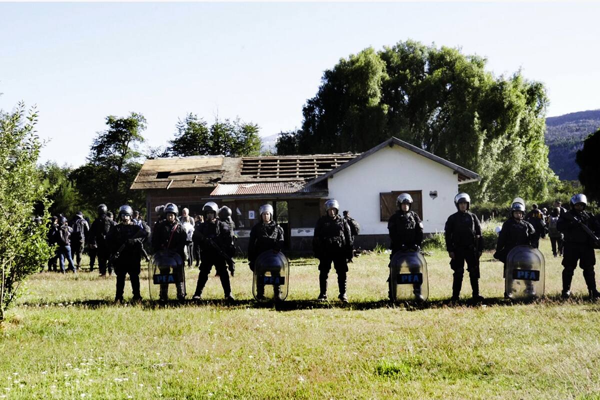 La Gendarmería recuperó un predio del Parque Nacional Los Alerces que había sido tomado por una comunidad que decía ser mapuche