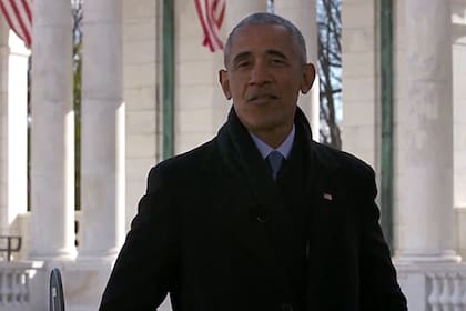 "La generosidad que el presidente Bush tuvo conmigo y que Laura tuvo con Michelle fue un recordatorio de que a pesar de los desacuerdos, reconocemos la humanidad de cada uno", señaló Obama