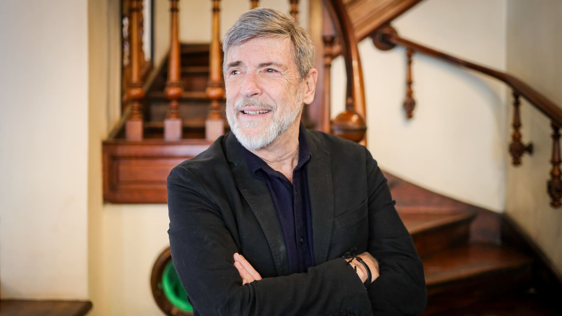 "La gente es muy afectiva aquí. Desde que llegué me están tratando maravillosamente bien. No es la locura de los 90, pero el cariño sigue intacto", asegura Carlos Mata