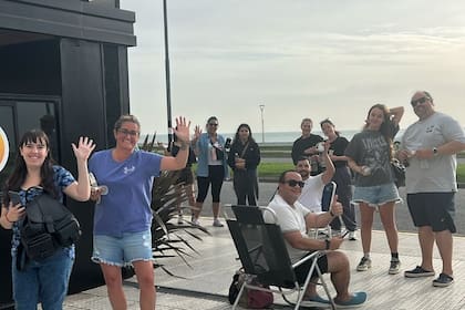La gente espera ansiosa los nuevos alfajores