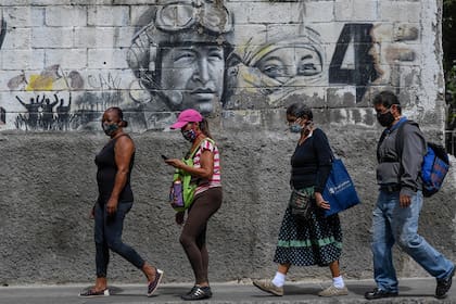 Crece la caída del poder adquisitivo de los trabajadores en Venezuela, cuya moneda perdió 13 ceros desde la llegada del chavismo al poder en 1999