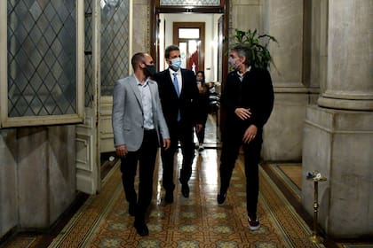 La gestión de las tarifas es uno de los ejes de mayor tensión entre el jefe de bloque oficialista y el ministro de Economía