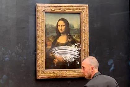 La Gioconda, vandalizada, en el Museo del Louvre