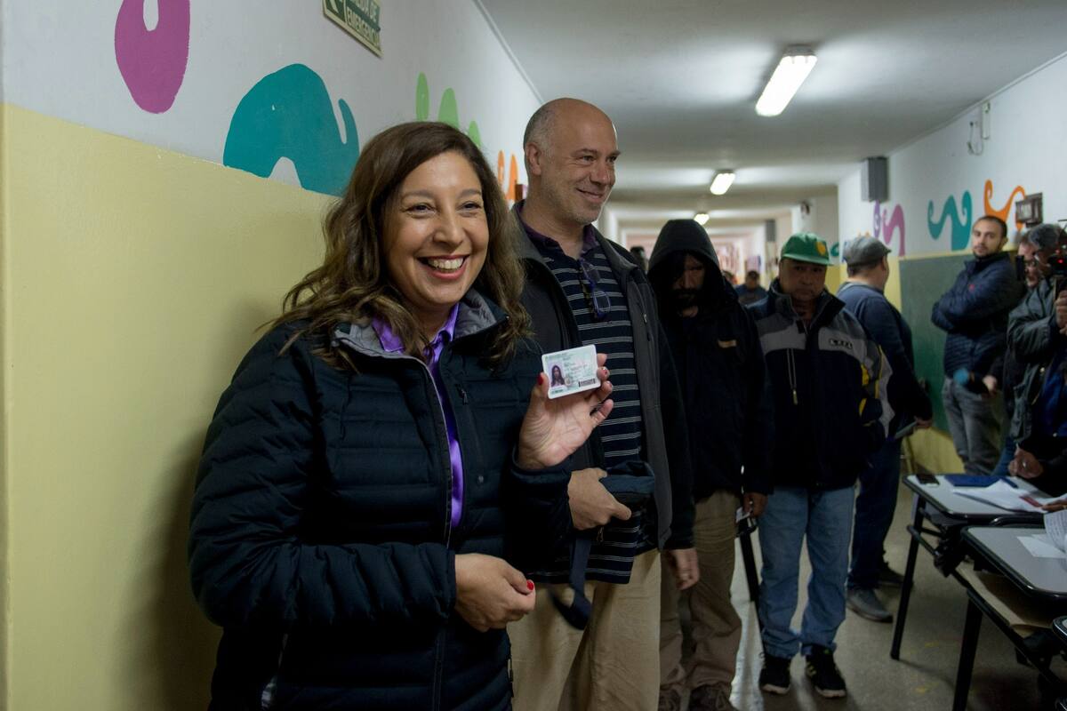 La gobernadora Arabela Carreras busca la intendencia de Bariloche