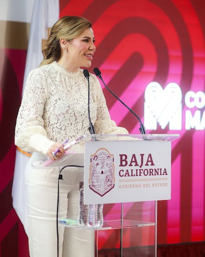 La gobernadora de Baja California asegura que sufrió una "emboscada psicológica" tras los audios filtrados