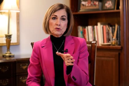 La gobernadora de Iowa, Kim Reynolds, emitió un comunicado en respuesta a la demanda en el que sostuvo: “Proteger a los niños de la pornografía y el contenido sexualmente explícito no debería ser controvertido”